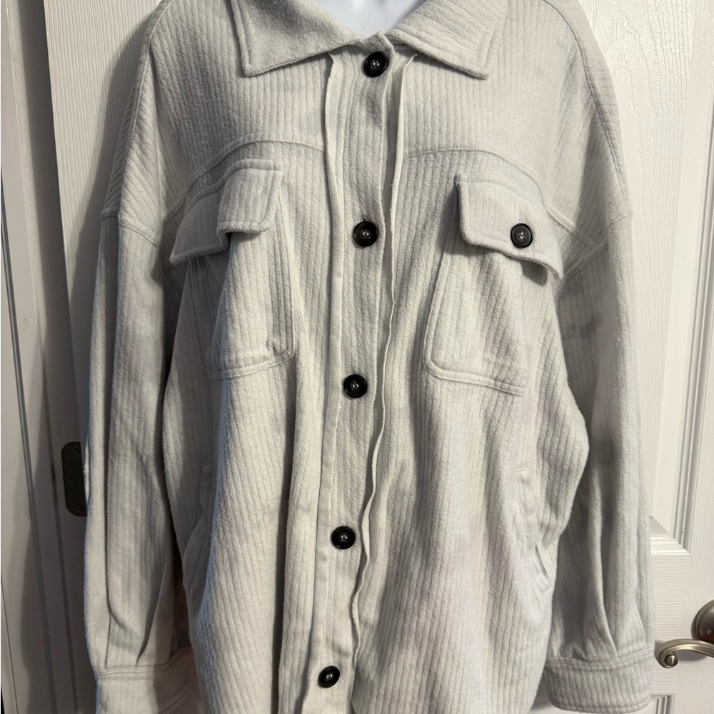 Vintage Havana Light Gray soft oversized Shacket - like new